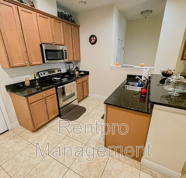 11567 84th Street Cir E #105 — Photo 2
