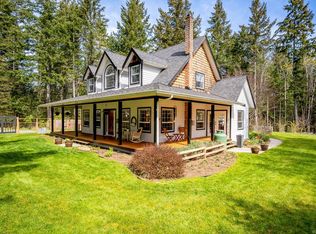 2300 Waveland Rd, Comox Valley, BC V9J 1X4