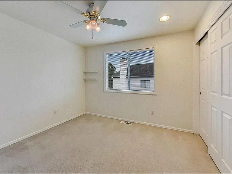 19120 NE 46th Ct — Photo 20