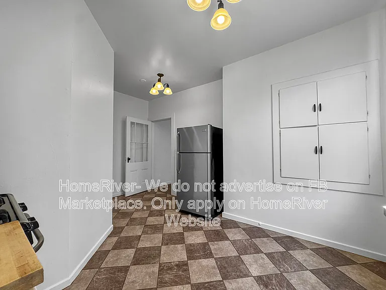 2523 P St #4 — Photo 11