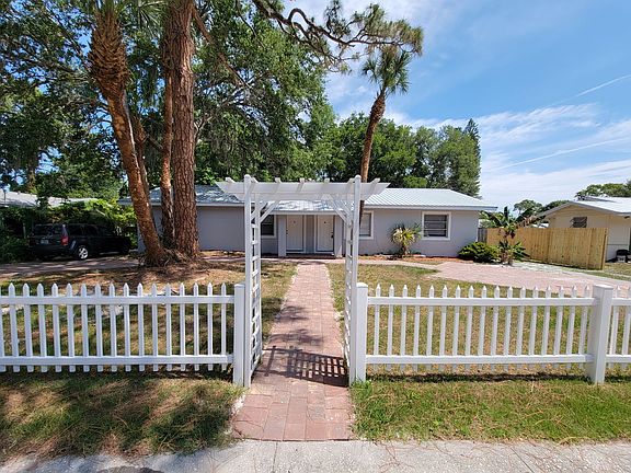2nd image of 2111 Palm Ter #B