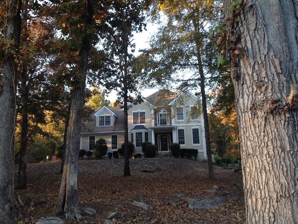 1st image of 530 Mapledale Trl