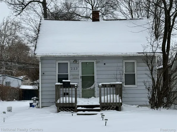 250 W Walton Blvd, Pontiac, MI 48340