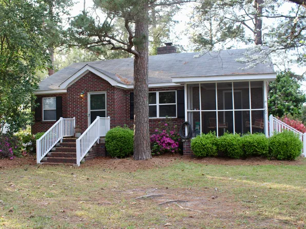460 Hampton St, Elloree, SC 29047