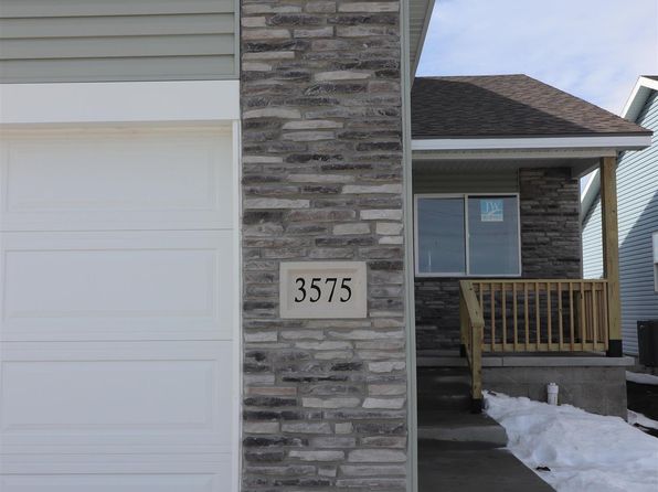 3575 Little Bluestem Rd, Fremont, NE 68025