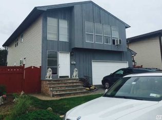 235 Arthur St, Freeport, NY