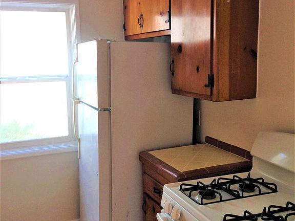 2nd image of 1225 S Bedford St #7