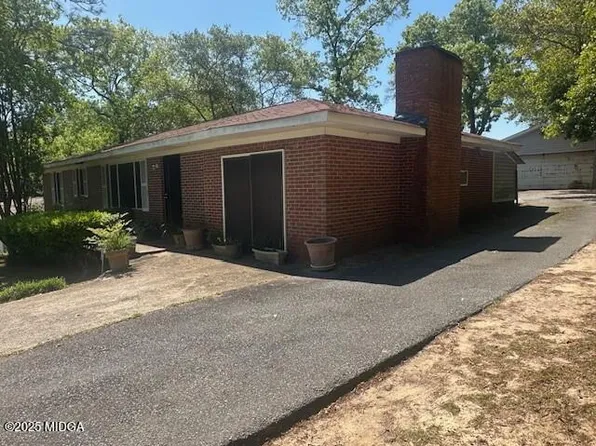 2035 Fairway Dr, Macon, GA 31217