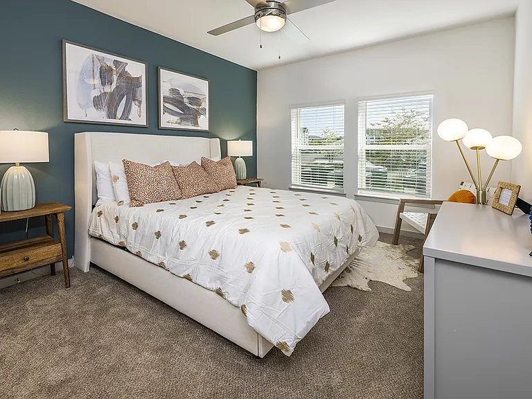 The Clarke at Kendall Town Apartments — Photo 20