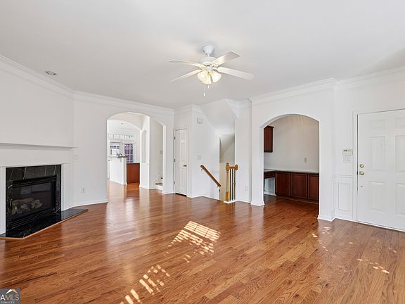 2nd image of 6180 Briggs Way