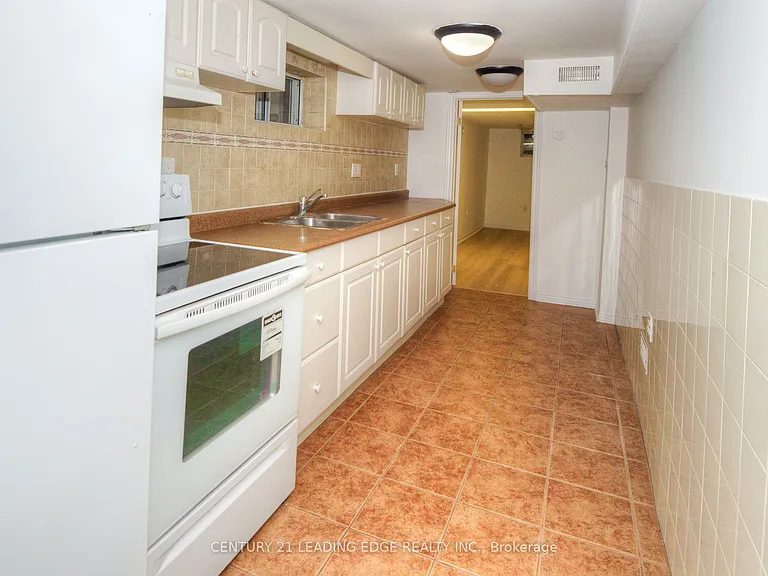 9 Wallington Ave — Photo 10
