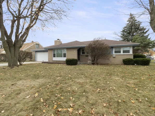 6105 West Lincoln Creek DRIVE, Milwaukee, WI 53218