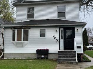 205 Walnut St SW, Sleepy Eye, MN 56085