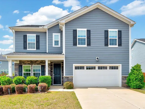 512 Teal Lake Dr, Holly Springs, NC 27540