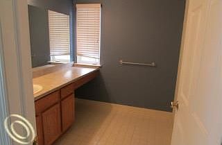 2nd image of 44351 Lakepointe Dr