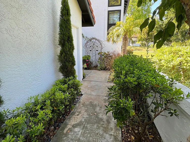 3503 Voyager Cir — Photo 4