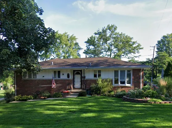 1303 W Teton Dr, Peoria, IL 61614
