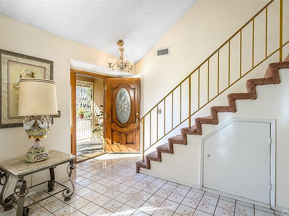 3rd image of 3222 De Forest Ave
