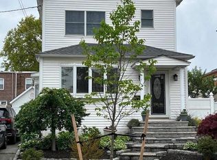 15046 20th Ave, Whitestone, NY 11357