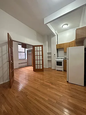 Rented by Peter R. Hungerford, LREB | media 17