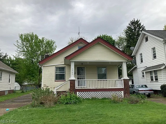 1905 Canova Ave photo 1