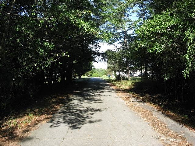 2nd image of 0 Gossett Rd