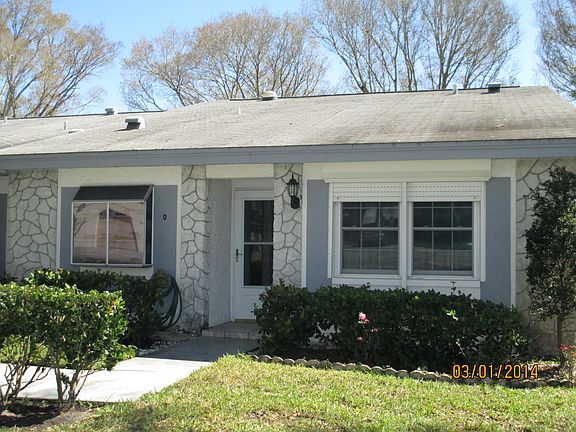 2nd image of 1048 Dunrobin Dr APT D