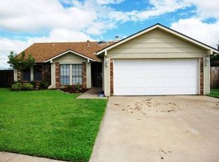 629 Greenbriar Rd, Ponca City, OK 74601