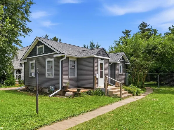 407 N 15th St, Marshalltown, IA 50158