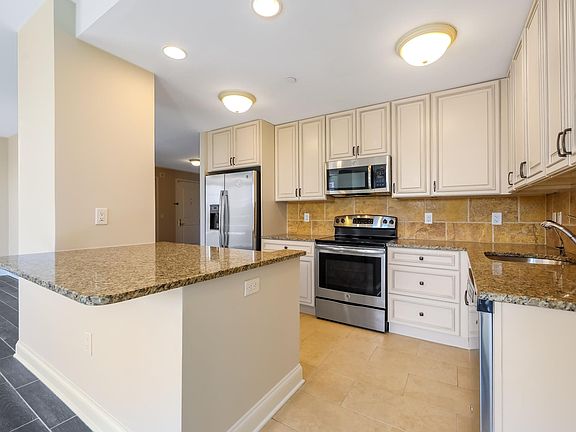 2nd image of 1100 River Road Townhouse #9