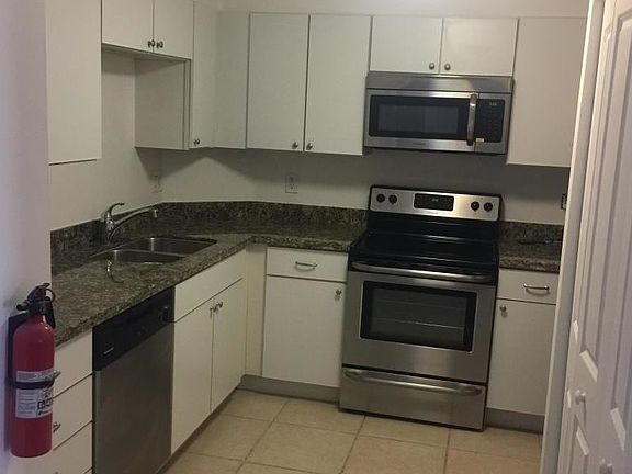 2nd image of 1250 S Miami Ave #1003