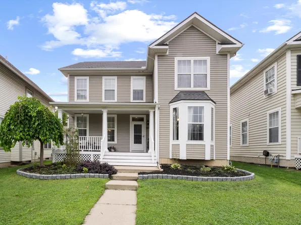909 Crescent Dr, Monroe, MI 48162