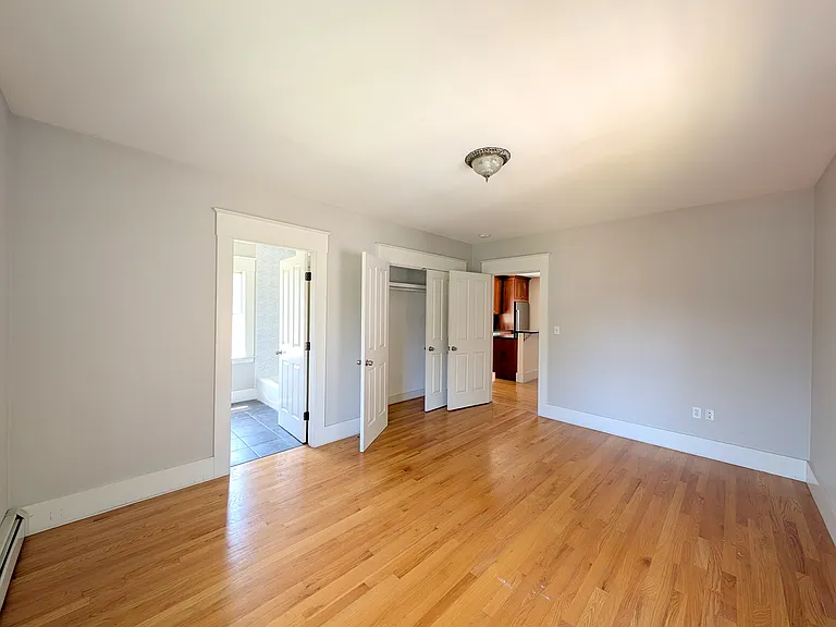 91 Burget Ave #2 — Photo 20
