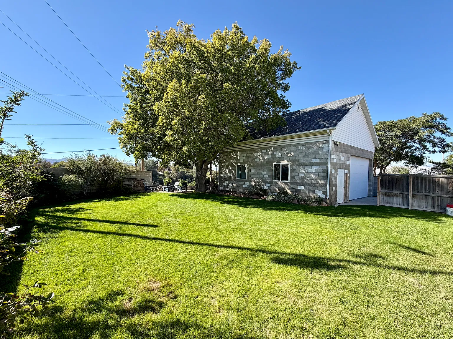 3 bed, 2.5 bath, 1600 sqft, $2,900 — Photo 3