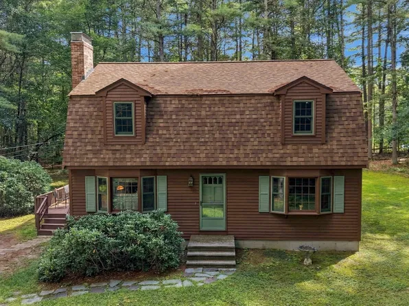 15 East St #17A, Pepperell, MA 01463