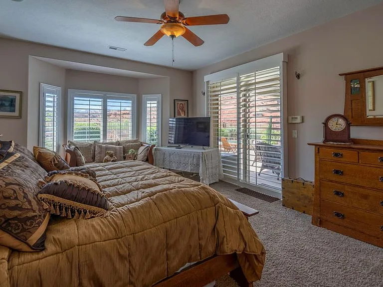 2329 N Prospector Ln — Photo 20