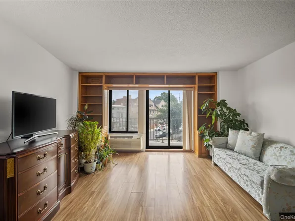 25-40 Shore Boulevard #2E, Astoria, NY 11102