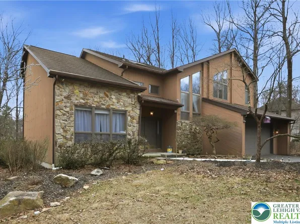 20 Highland Dr, Fleetwood, PA 19522