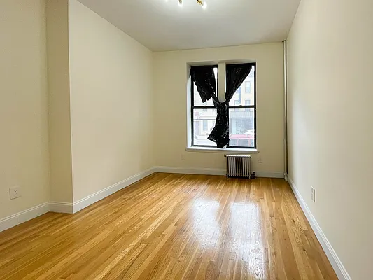 Rented by ERNY LLC | media 16