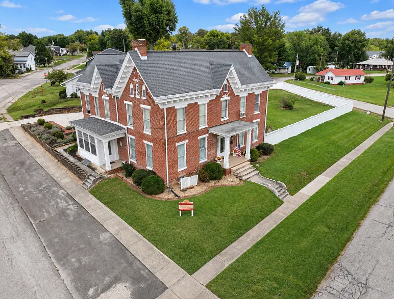 501 E Main St