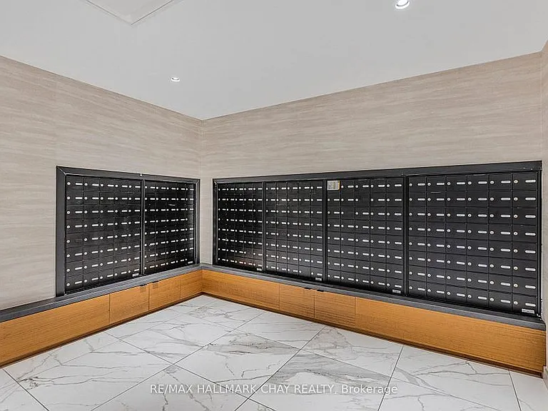 2300 Saint Clair Ave W #110 — Photo 5