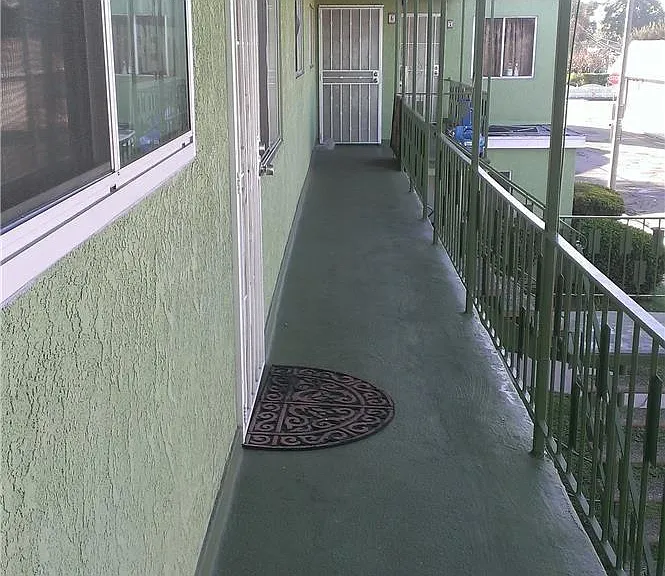 400 E Hullett St #5 — Photo 4
