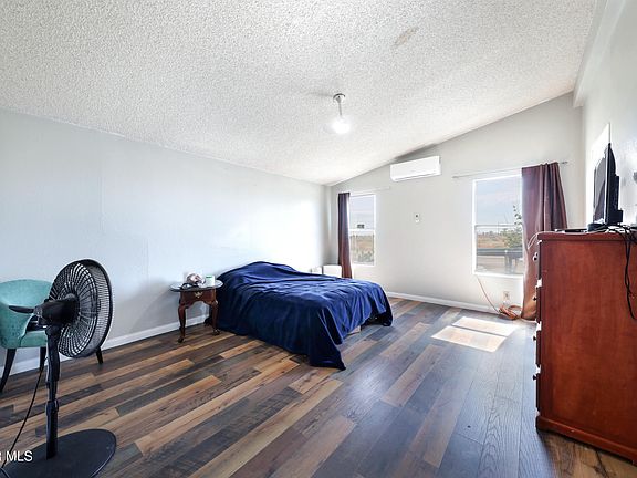 5th image of 40937 12th St W