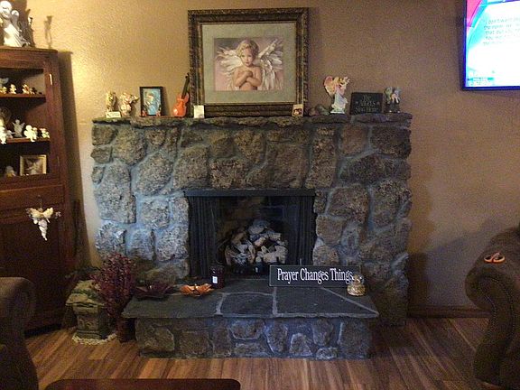 5th image of 373 S Tamarack Dr