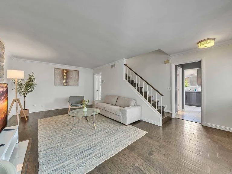 850 Arcadia Ave #4 — Photo 9