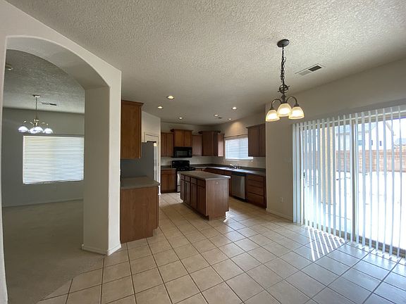 4th image of 3601 Oasis Springs Rd NE