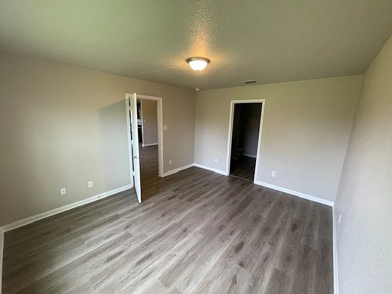 3618 Foster Mdws — Photo 15