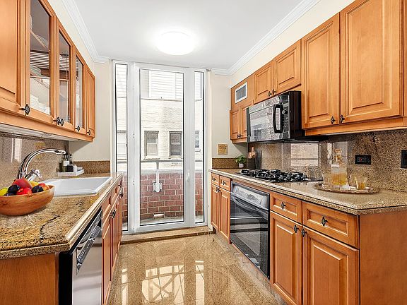 4th image of 188 E 78th St APT 9C
