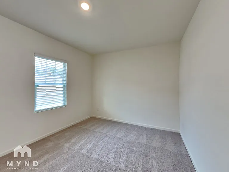 424 Cotton Tail Ln — Photo 3
