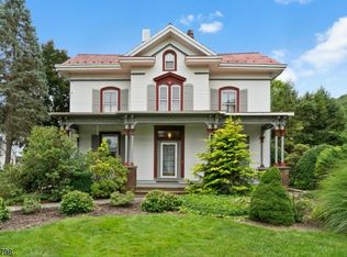 52 N Main St, Hackettstown, NJ 07840